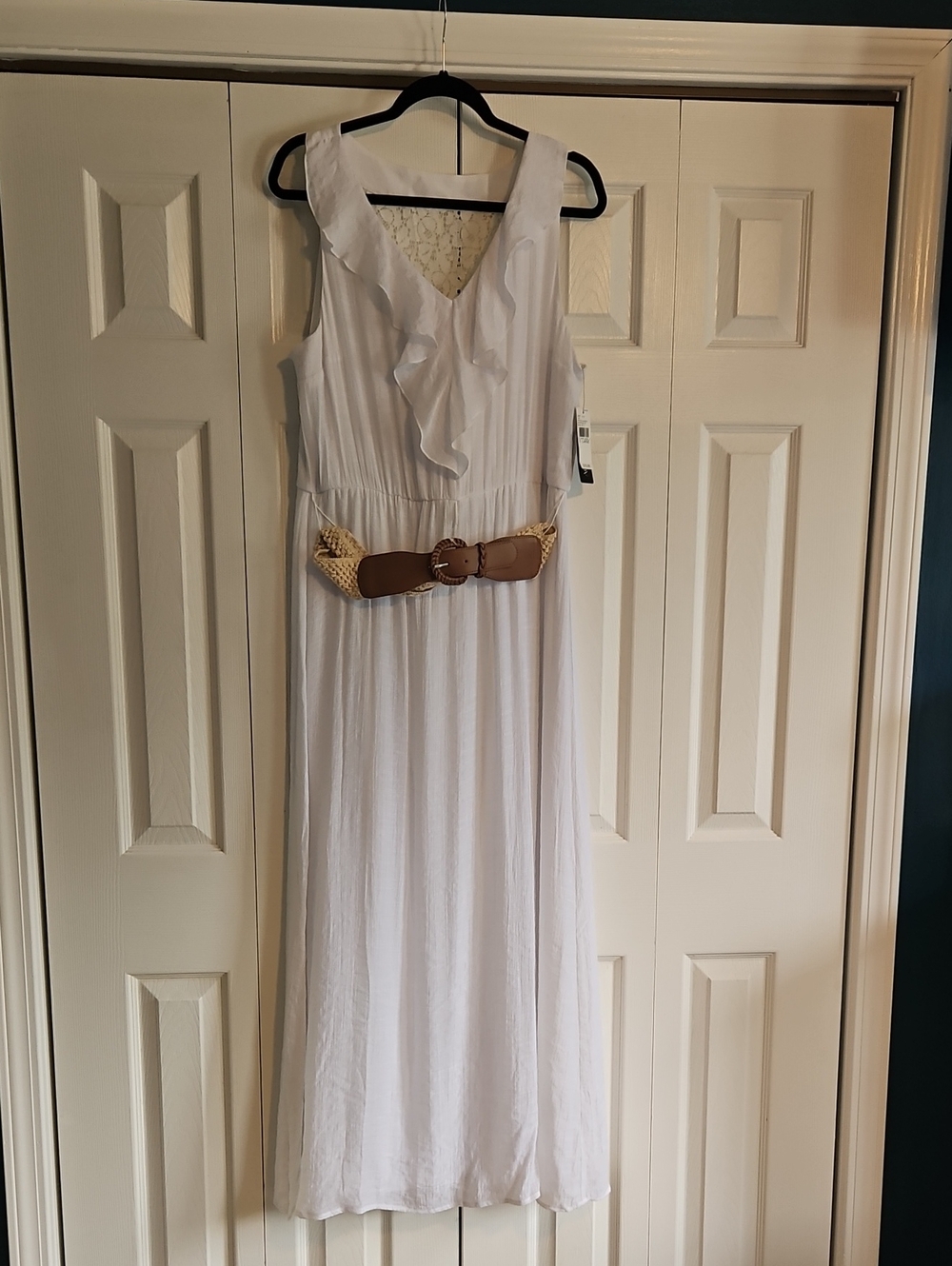 AGB White Ruffle V‑Neck Sleeveless Maxi Dress with Tan Woven Belt